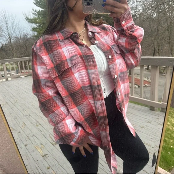 American Eagle • Plaid Button Down Shirt - Picture 5 of 16